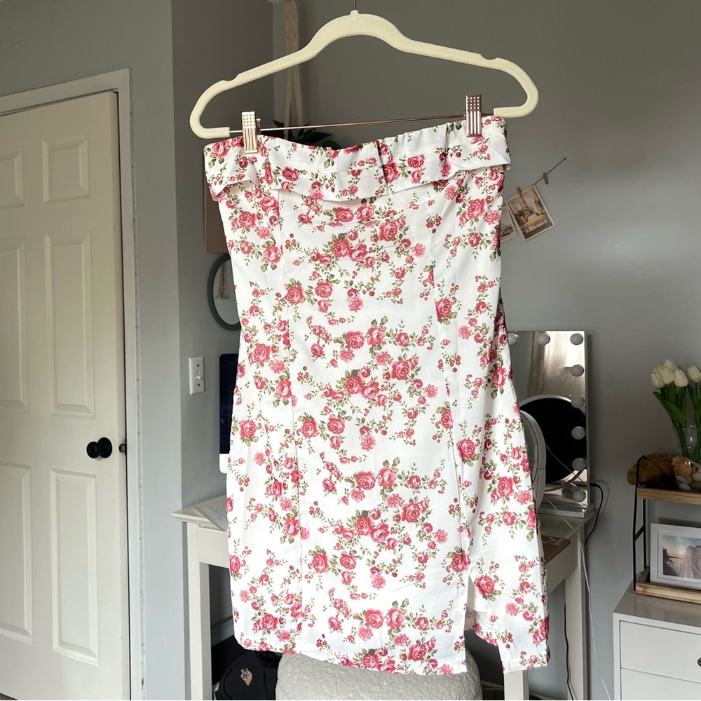 Thatssofetch Floral Mini Dress in Pink and White